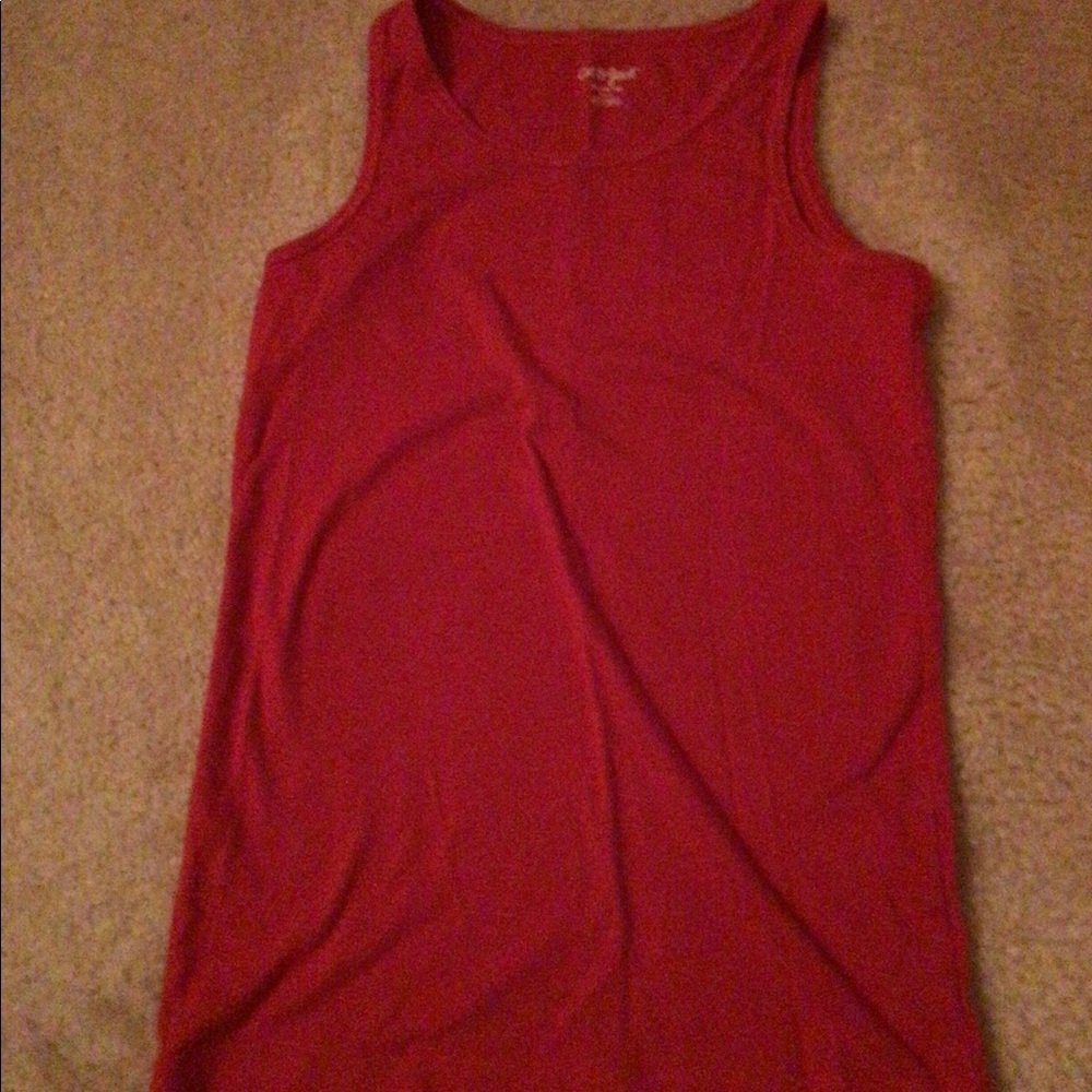 Red plain tank top!